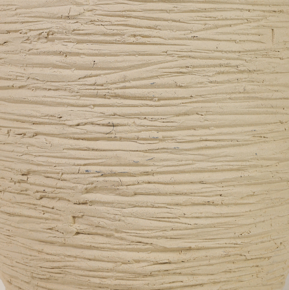 DM80BG round closed vase 69x47x80x77h cm